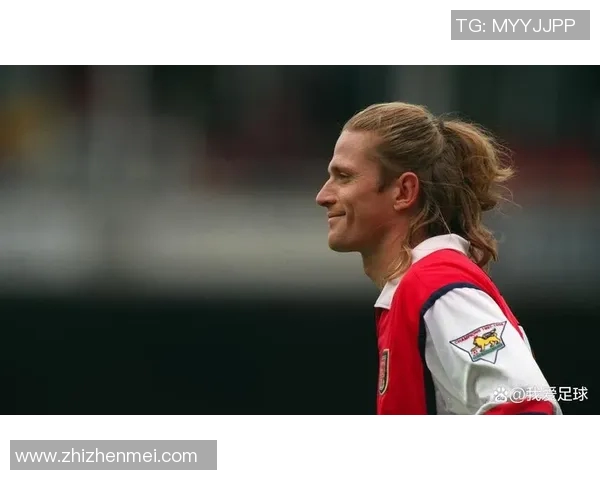 揭秘足球明星意大利炮手的真实身份与传奇故事