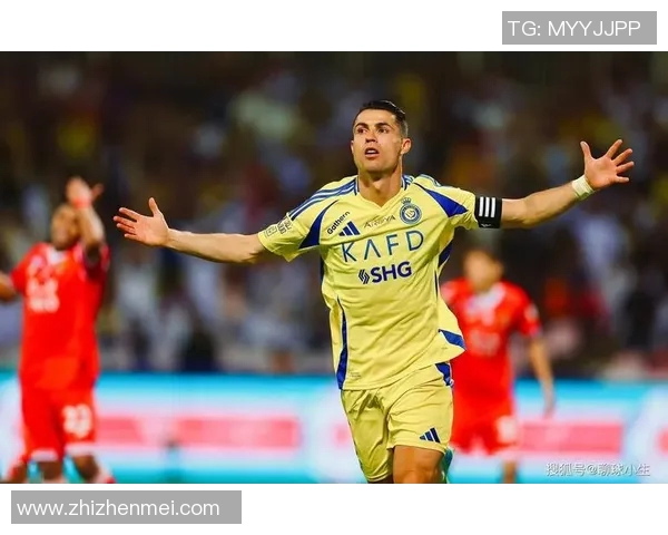 四名足球明星的传奇故事与辉煌成就揭示了足球世界的魅力与激情