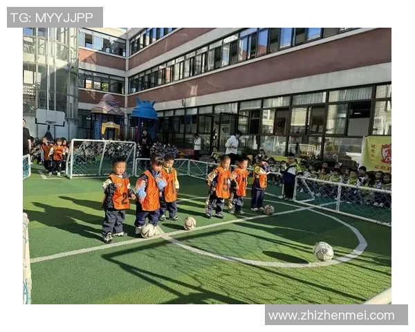 足球明星孩子们的趣味对话视频分享让我们一起感受童年的快乐与梦想